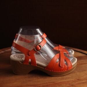Dansko Sandals WMS SZ EU 36 US 5.5-6 Orange Red Season Leather Boho Resortwear